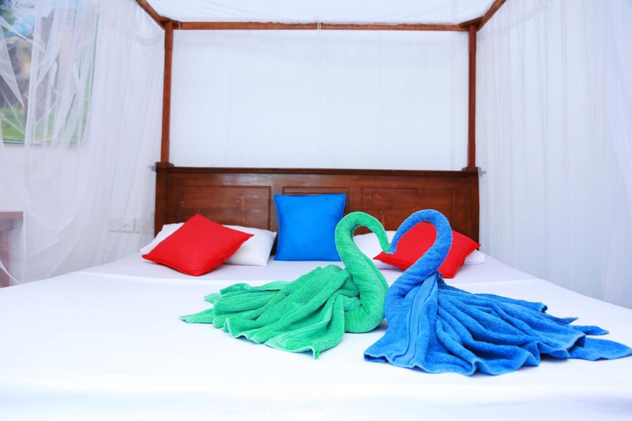 Bed and Breakfast Sajana Ocean Hill Mirissa Exterior foto